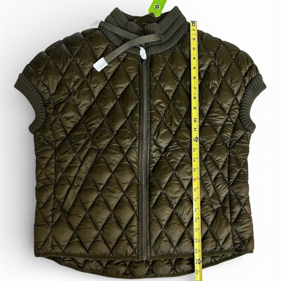 Martha Stewart Olive Green Quilted Vest - Picture 9 of 11